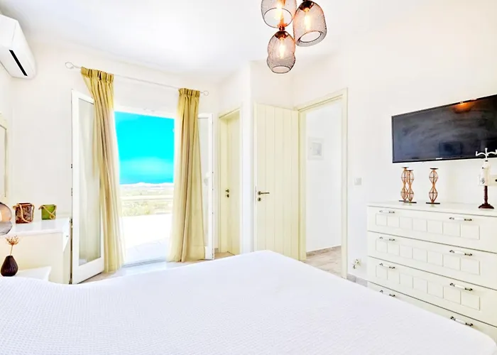 Dom wakacyjny Spacious House With Sea View In Ag. Arsenios, Garden Glinado Naxos