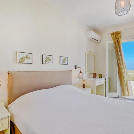 Spacious House With Sea View In Ag. Arsenios, Garden Feriehus Glinado Naxos